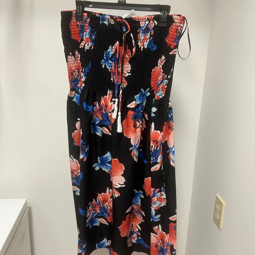 Strapless Floral Dress - Black and Red - Picture 1 of 3